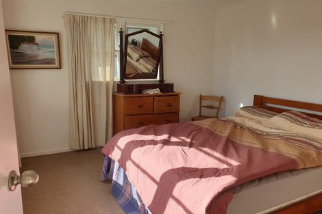 Photo of property in 31 Gladstone Road, Northcote, Auckland, 0627