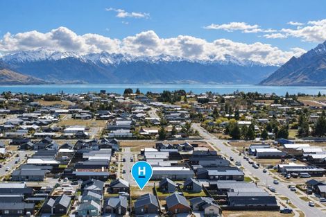 Photo of property in 10 Barton Street, Lake Hawea, 9382
