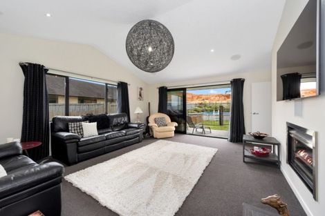 Photo of property in 162 Cumberland Drive, Flagstaff, Hamilton, 3210