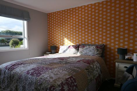 Photo of property in 10 Konini Crescent, Waikanae Beach, Waikanae, 5036