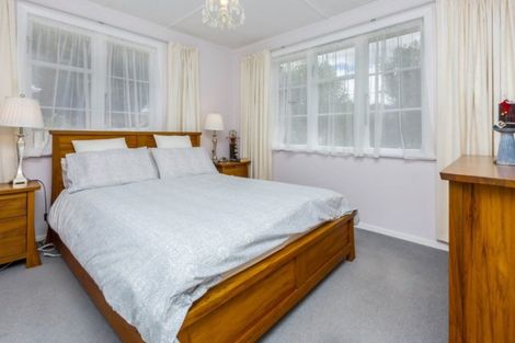 Photo of property in 5 Maher Street, Elderslea, Upper Hutt, 5018