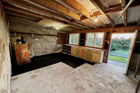 Photo of property in 280 Huatoki Street, Upper Vogeltown, New Plymouth, 4310