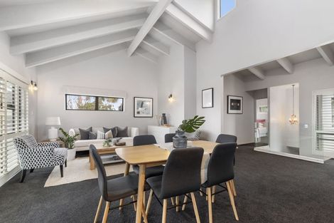 Photo of property in 2/13 Muritai Road, Milford, Auckland, 0620