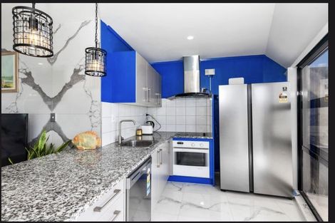 Photo of property in 747e Whangaparaoa Road, Stanmore Bay, Whangaparaoa, 0930