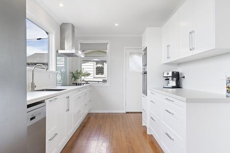 Photo of property in 1 Puriri Crescent, Lansdowne, Masterton, 5810