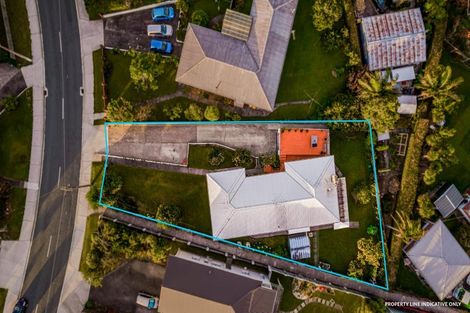 Photo of property in 33 Tiroroa Avenue, Te Atatu South, Auckland, 0610