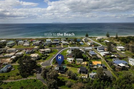 Photo of property in 5 Waiiti Avenue, Waihi Beach, 3611
