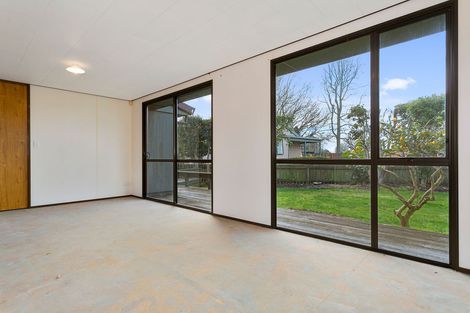 Photo of property in 279 Shakespeare Street, Leamington, Cambridge, 3432