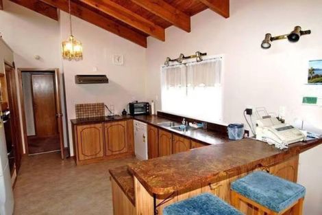 Photo of property in 10 Westpark Drive, West Harbour, Auckland, 0618