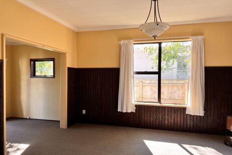 Photo of property in 29 Paynters Avenue, Strandon, New Plymouth, 4312