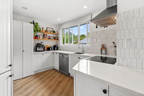 Photo of property in 30 Trigg Road, Huapai, Kumeu, 0810