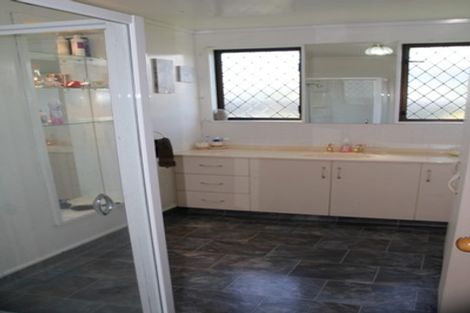 Photo of property in 40 Cobden Street, Westport, 7825