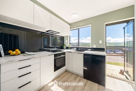 Photo of property in 25a Outram Grove, Kelson, Lower Hutt, 5010