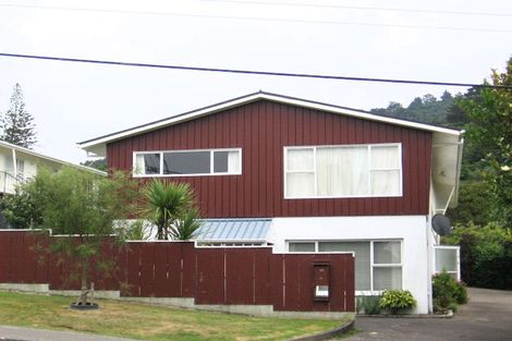 Photo of property in 2/10 Box Hill, Khandallah, Wellington, 6035