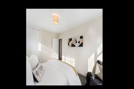 Photo of property in 1/7 Odette Road, Totara Vale, Auckland, 0629