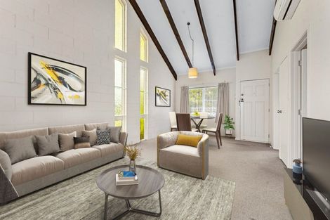 Photo of property in 1/1 Gatman Street, Birkdale, Auckland, 0626