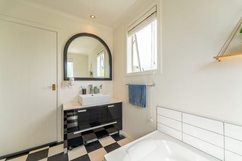 Photo of property in 39 Raymond Street, West End, Timaru, 7910