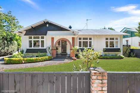 Photo of property in 27 Stanley Avenue, Palmerston North, 4414