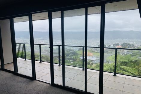 Photo of property in 38 Arahiwi Grove, Tirohanga, Lower Hutt, 5010