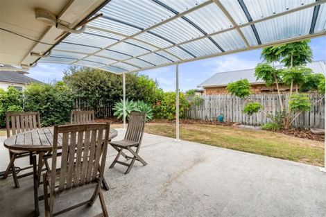 Photo of property in 34 Bermuda Place, One Tree Point, 0118