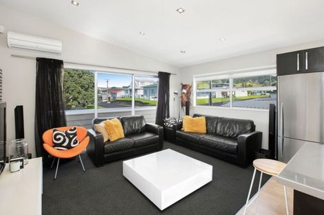 Photo of property in 12 Ocean View Road, Waihi Beach, 3611