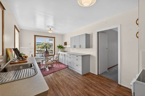 Photo of property in 11 Bevington Street, Avonhead, Christchurch, 8042