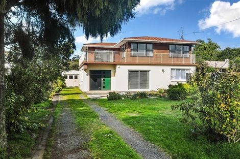 Photo of property in 40 Godley Road, Green Bay, Auckland, 0604