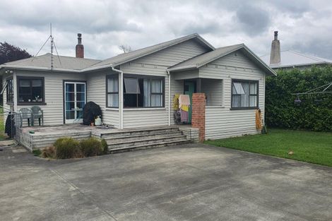 Photo of property in 13 Collingwood Road, Waiuku, 2123