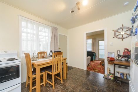 Photo of property in 37 Station Road, Marton, 4710