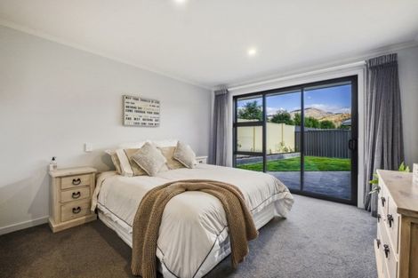 Photo of property in 4 Caledonian Place, Cromwell, 9310