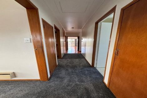 Photo of property in 73 Christmas Road, Manurewa, Auckland, 2102