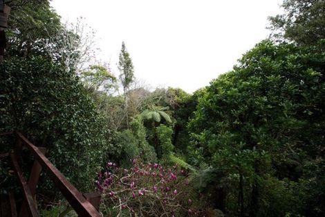 Photo of property in 12 Fairfax Terrace, Frankleigh Park, New Plymouth, 4310