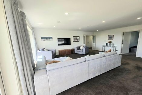 Photo of property in 16 North Ridge Drive, Oamaru North, Oamaru, 9400