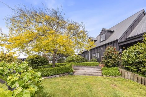 Photo of property in 42 Pukenamu Road, Te Horo, Otaki, 5581