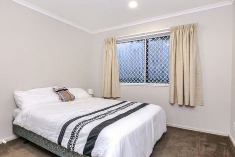 Photo of property in 20 Exotic Place, Massey, Auckland, 0614