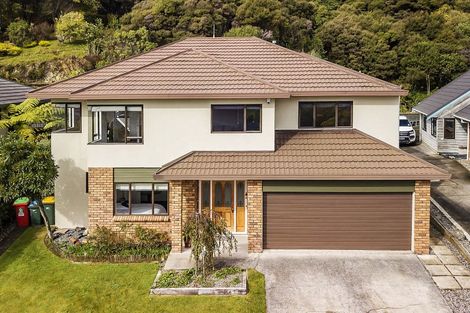 Photo of property in 37 Spyglass Lane, Whitby, Porirua, 5024