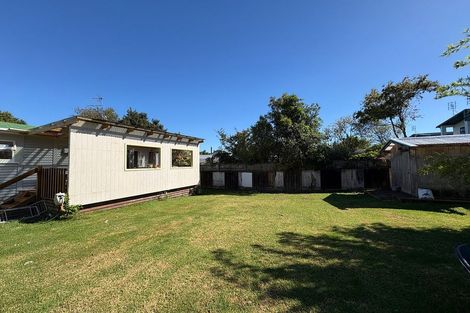Photo of property in 1/144a Mcleod Road, Te Atatu South, Auckland, 0610