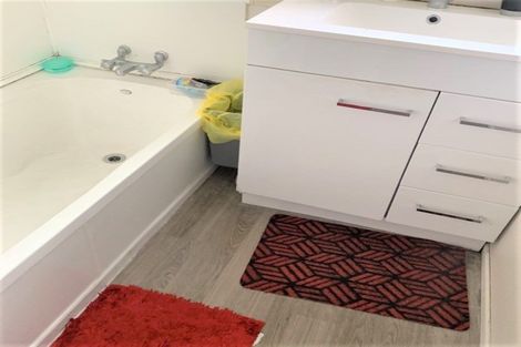 Photo of property in 5/10 Trevethick Grove, Woburn, Lower Hutt, 5010