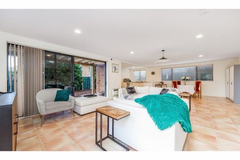 Photo of property in 16 San Lorenzo Rise, Henderson, Auckland, 0612