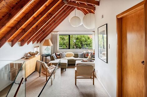 Photo of property in 85 Muritai Road, Eastbourne, Lower Hutt, 5013