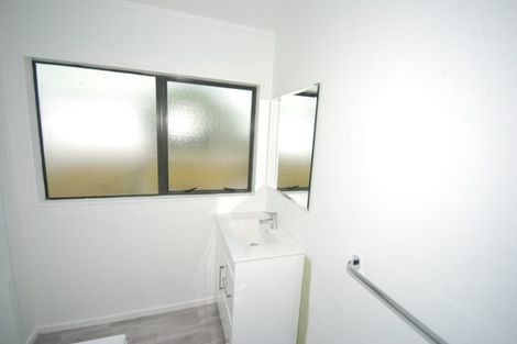 Photo of property in 32a Barneys Farm Road, Clendon Park, Auckland, 2103