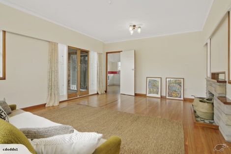 Photo of property in 19 Spring Street, Papatoetoe, Auckland, 2025