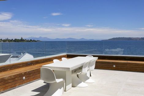 Photo of property in 20/225 Lake Terrace, Waipahihi, Taupo, 3330