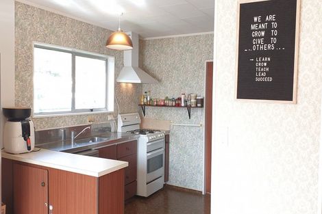 Photo of property in 24 Roto Street, Westown, New Plymouth, 4310