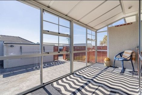 Photo of property in 27 Isadore Road, Saint Clair, Dunedin, 9012