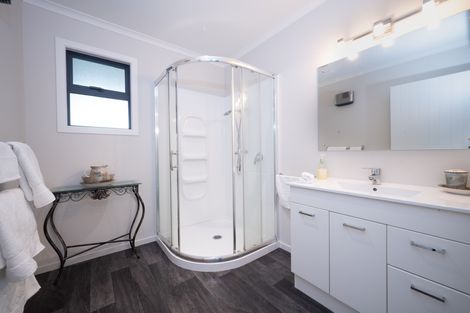 Photo of property in 14a Scotland Street, Roxburgh, 9500