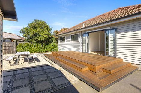 Photo of property in 152 Vagues Road, Northcote, Christchurch, 8052