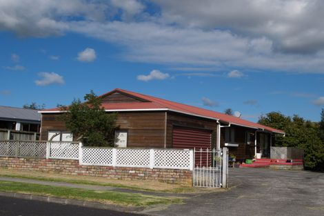 Photo of property in 8 Dana Place, Somerville, Auckland, 2014
