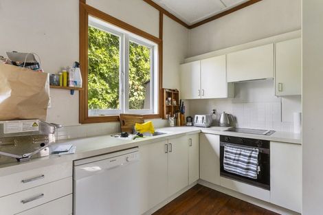 Photo of property in 33 Roland Road, Greenhithe, Auckland, 0632