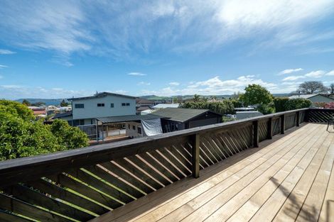 Photo of property in 9 Gillies Avenue, Taupo, 3330